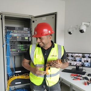 Escobar Luis: Técnico Certificado en Instalación